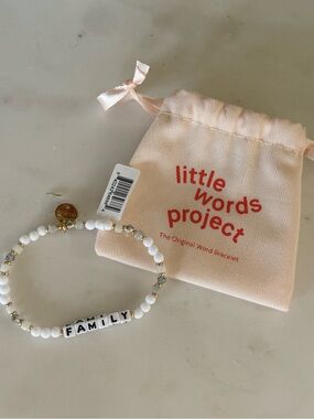 NWT Little Words Project 'Family' Beaded Bracelet